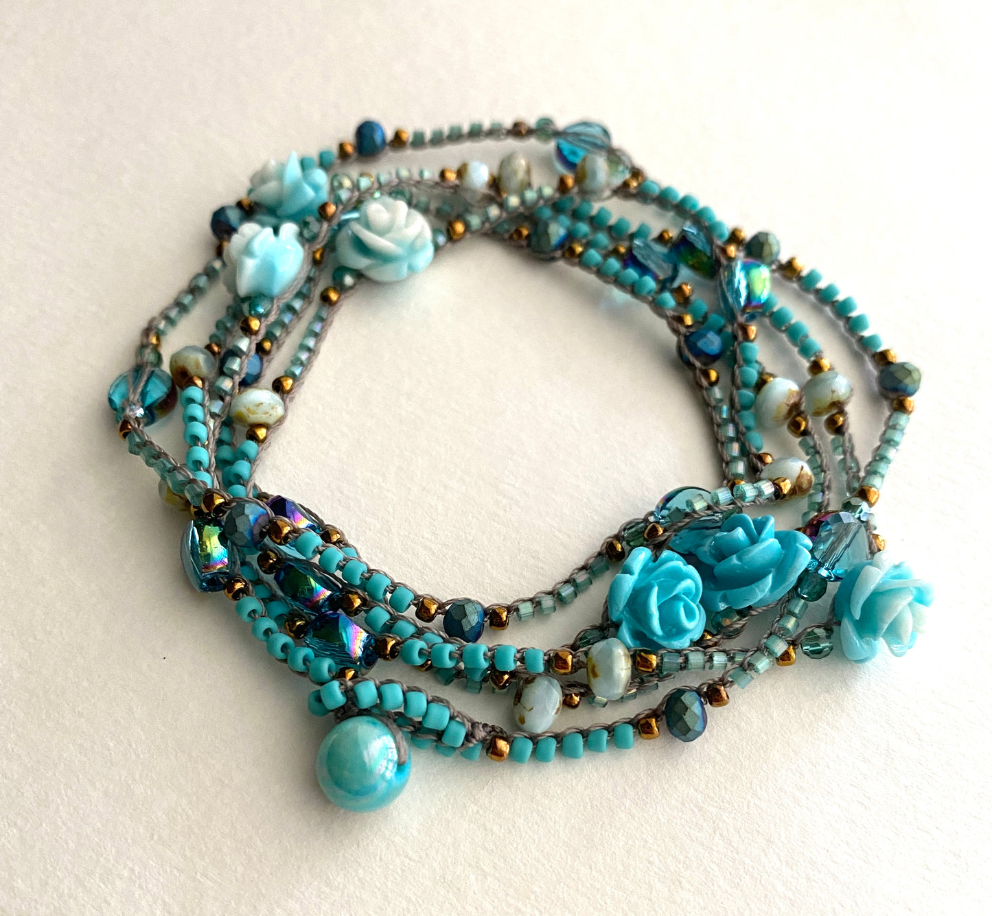 Blue roses layering necklace