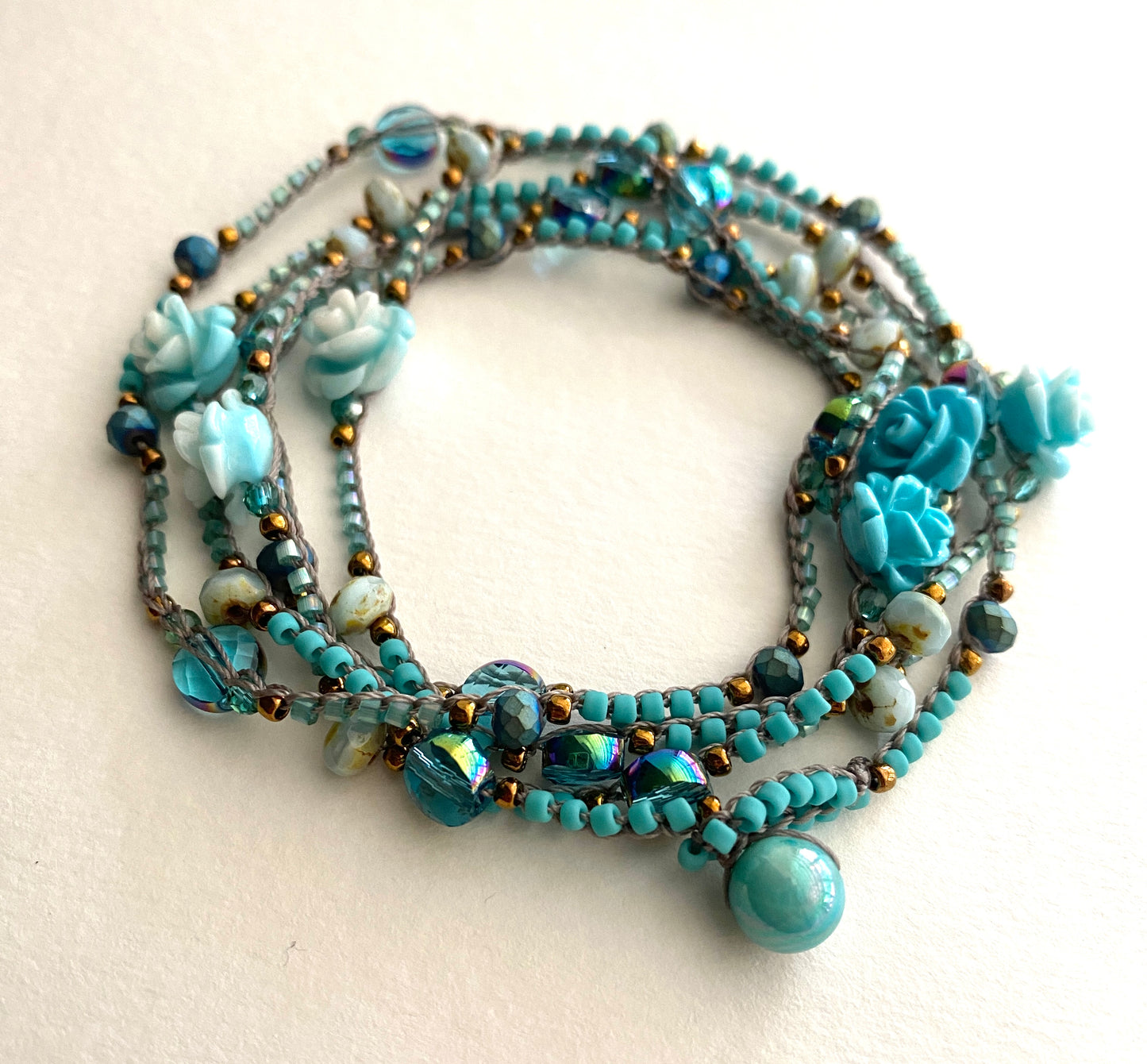 Blue roses layering necklace